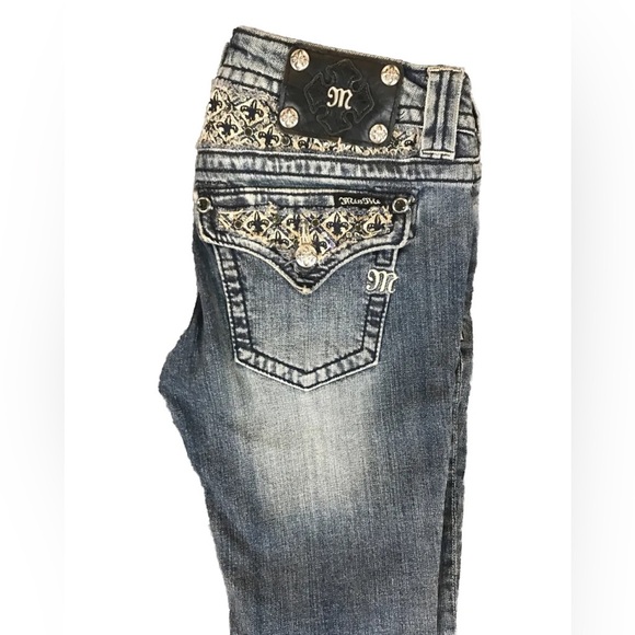 Miss Me Jeans Womens Bootcut Size 28 X 28 3/4 Altered Embroidered Bedazzled - Picture 2 of 15